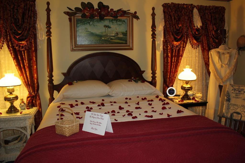 Red Bluff Cottage Bed & Breakfast Μοντγκόμερι Εξωτερικό φωτογραφία